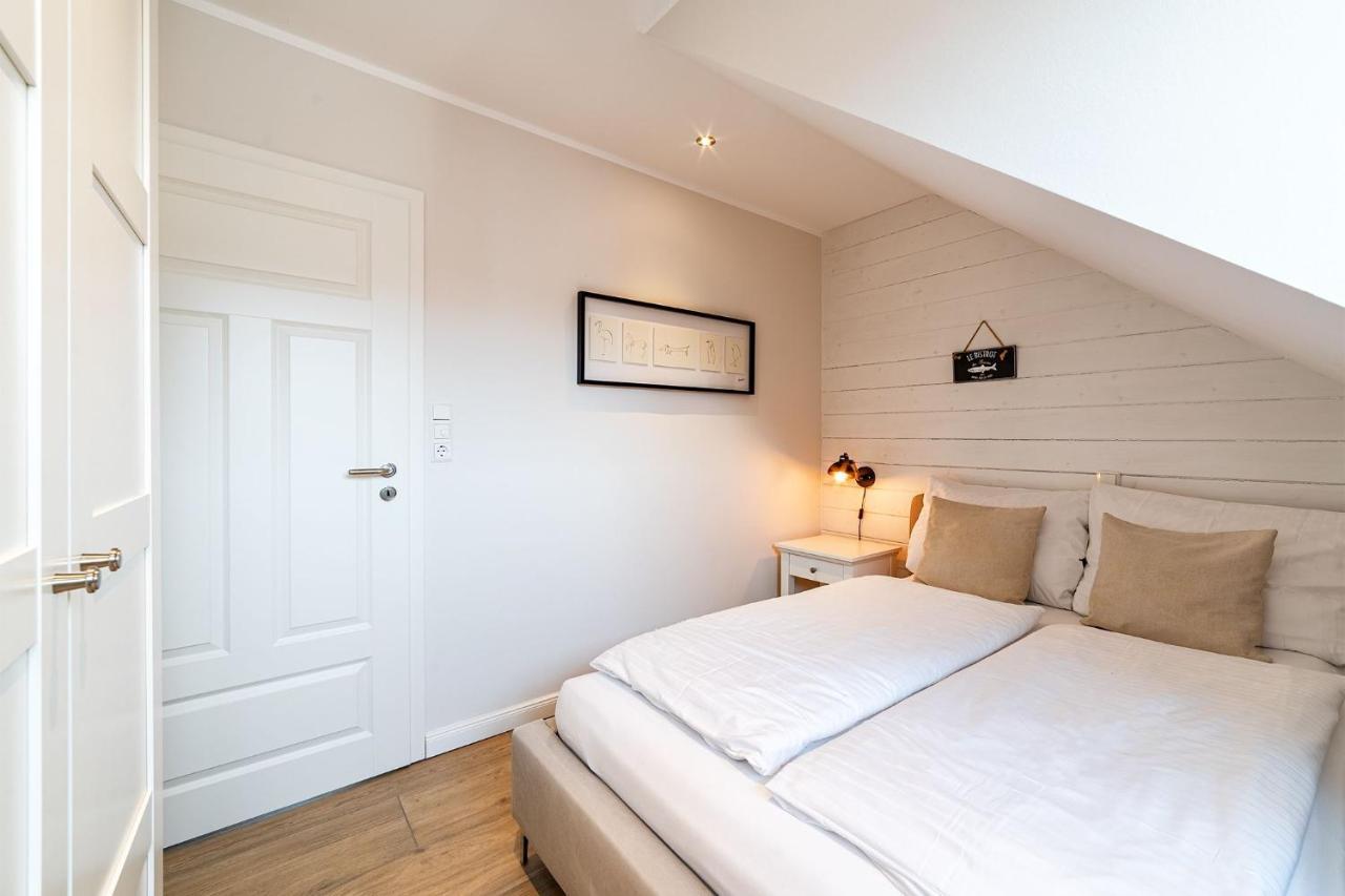 Haus Am Siel 01, Zentral Mit Eigenem Steg Βίλα Greetsiel Εξωτερικό φωτογραφία